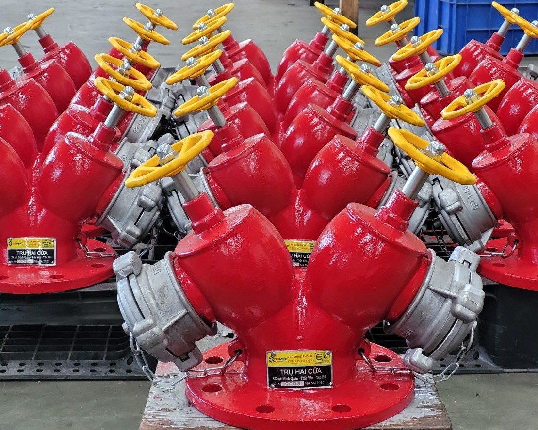 Hydrant Valves & Nozzles